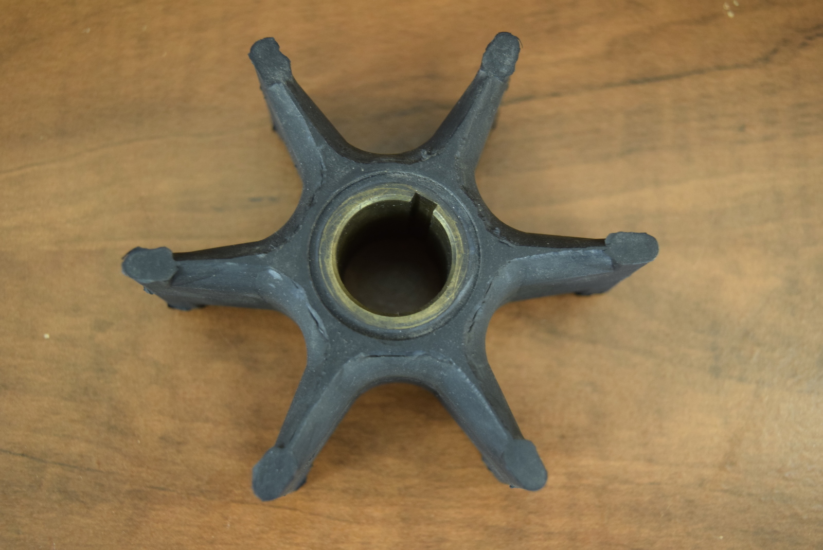 0385072 NOS OMC Johnson Evinrude water pump impeller 385072
