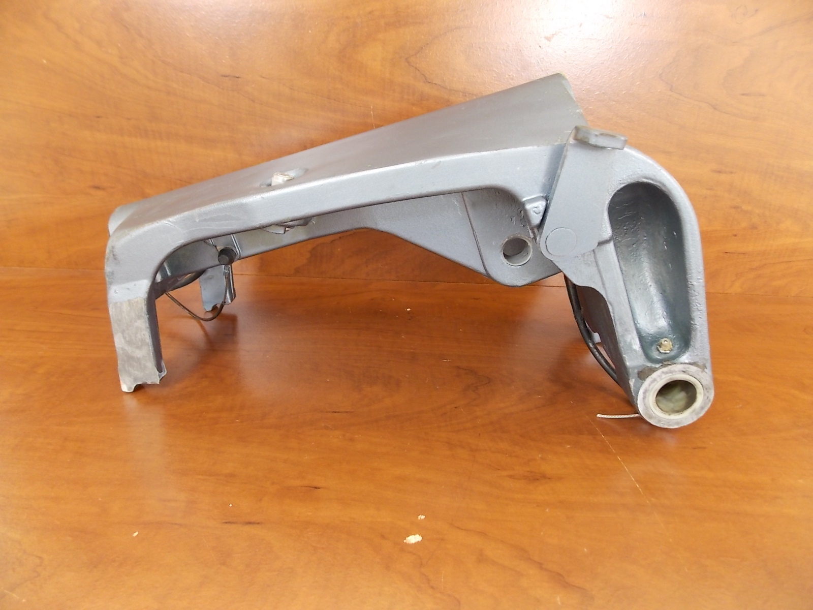 19871993 Yamaha Swivel Bracket 6G54331100EK 115 130 150 175 200 225