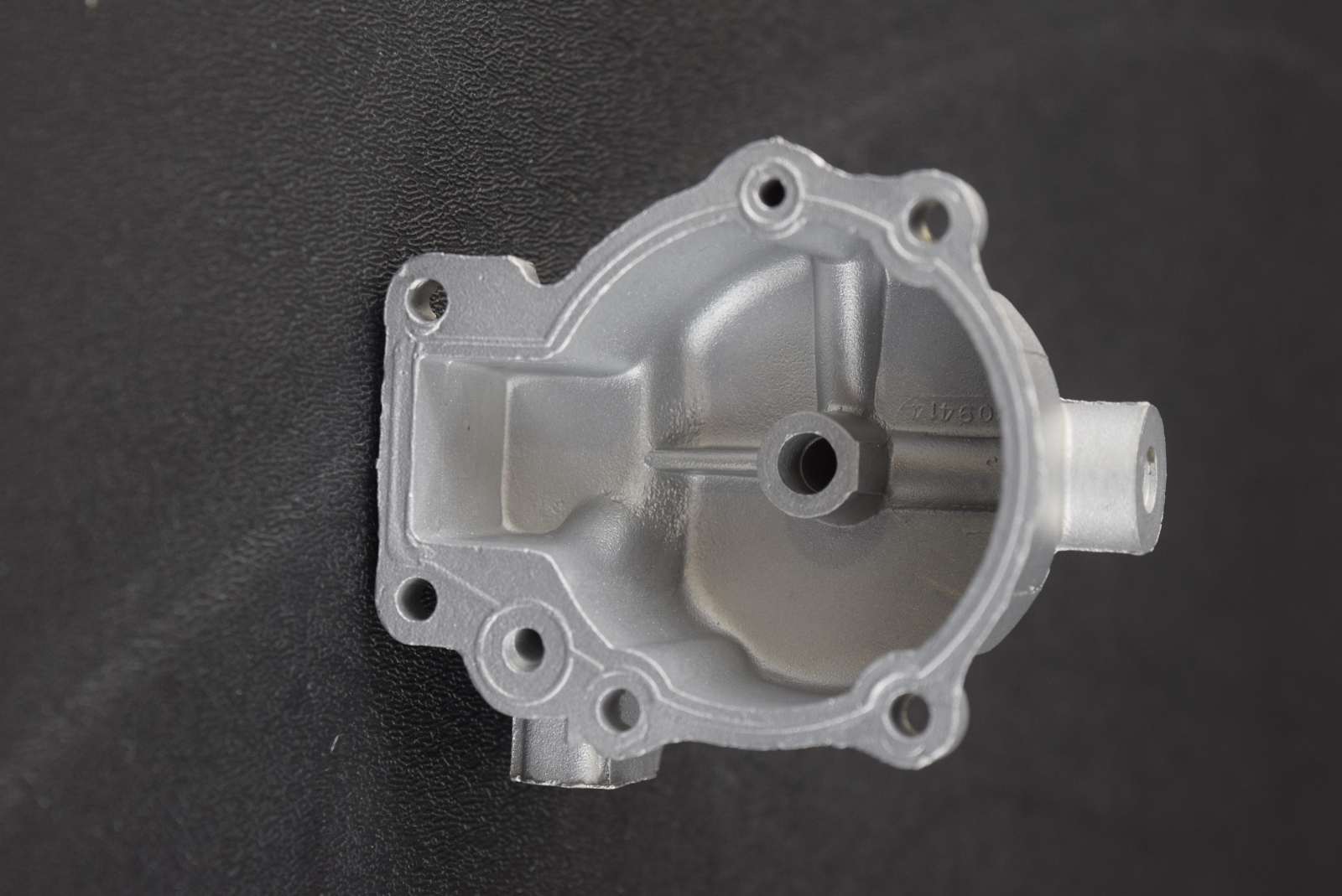 Johnson Evinrude Carburetor Bowl Float Chamber C 309414 CLEANED