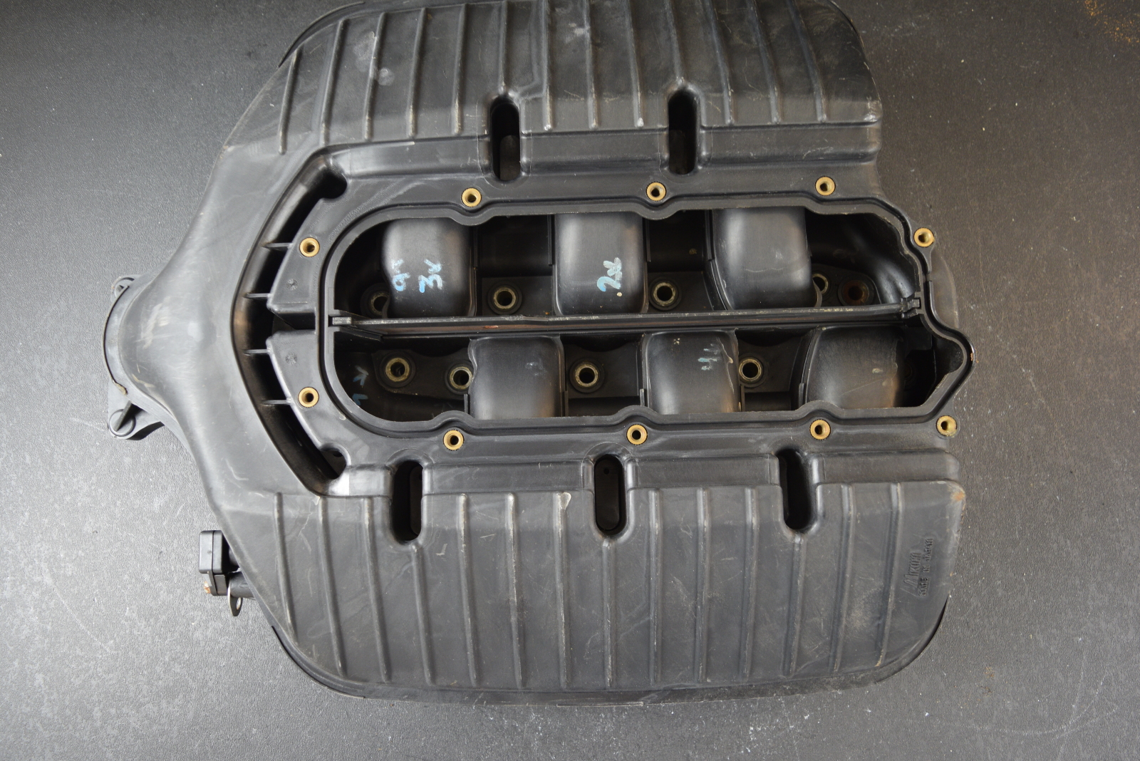 20022007 & Later Honda Intake Manifold 17110ZY3003 175 200 225 250 HP V6 Southcentral Outboards