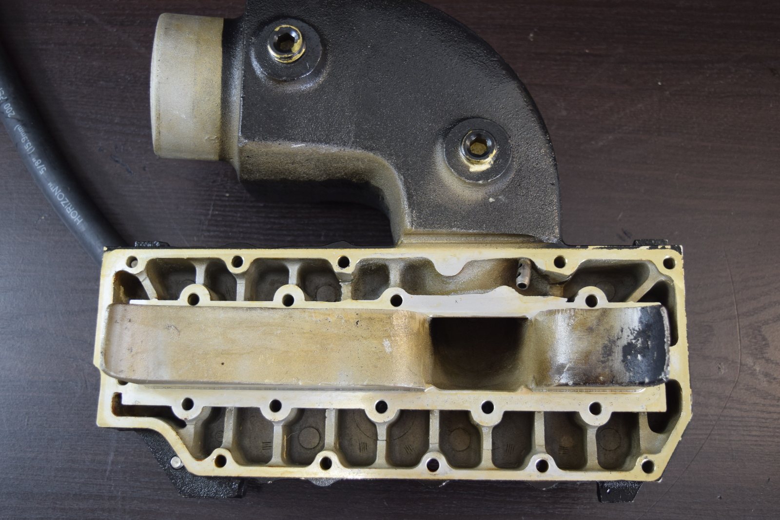 FRESHWATER! Mercury Jet & Force L Drive Exhaust Manifold C 819982