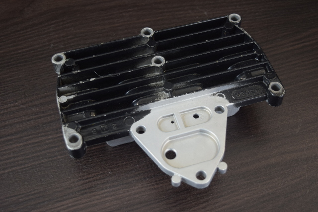 43065 Mercury 1984-1986 Port Transfer Cover 35 HP 2 Cylinder
