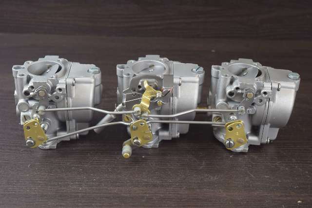 REBUILT 1979 Johnson Evinrude Carburetor Set 389242 389241 C# 323707 70 75 HP
