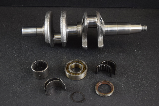 323000 Johnson Evinrude 1978-1992 Crankshaft & Bearings 20 25 28 30 35 HP