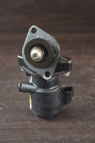 Johnson Evinrude Port Side Fuel Injector 5000607
