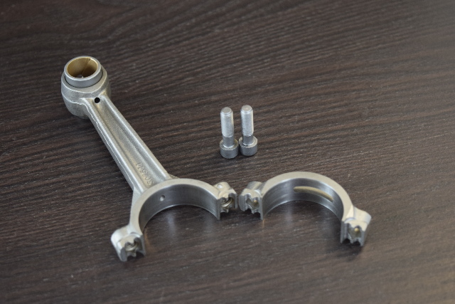375767 C# 302544 Johnson Evinrude 1955 Connecting Rod 25 HP REFURBISHED