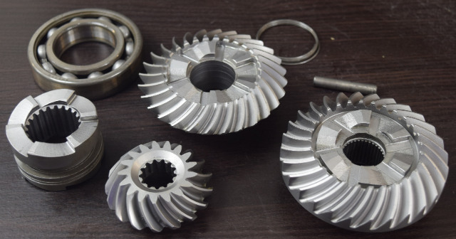 LIKE NEW! 1984-1990 Mercruiser Alpha One Gen I Gear Set 42934 42933 66063