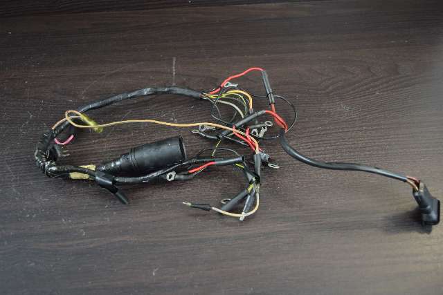 18672A2 84-18672A2 Mercury 1989-1997 Wiring Harness 30 JET 40 HP Inline 4