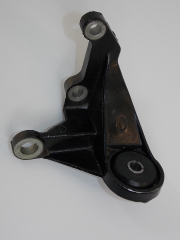 313839 Johnson Evinrude 1968-2001 Engine Cover Bracket Port 40 50 55 60 65 + HP
