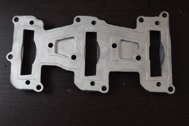 8197351 Force 1991-1999 Adaptor Plate 75 90 HP 3 Cylinder