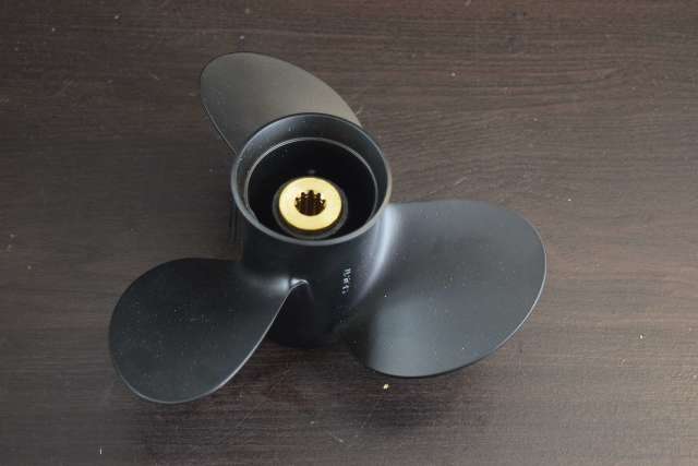 Solas Amita Suzuki Propeller 4111-093-09A 9.25 x 9 3 Blade Aluminum 4-Stroke