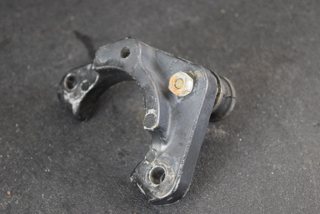 62064 62064T Mercury 1973-89 Starter Bracket 35 40 HP 2 Cyl
