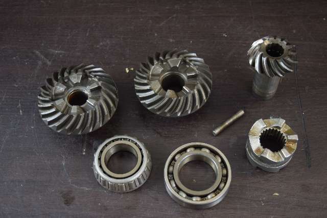 1988-1997 Suzuki Gear Set 57300-94843 57621-94700 DT 55 65 2 stroke 3 cylinder