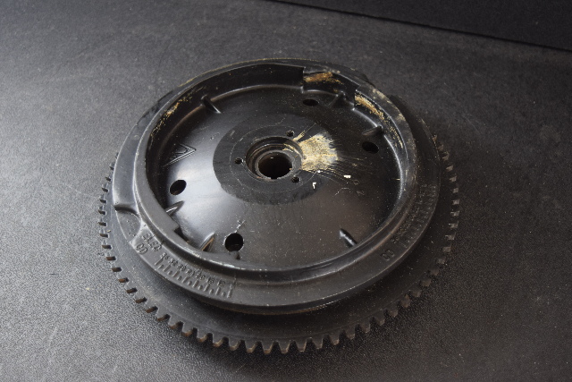 583474 Johnson Evinrude 1988-1992 Flywheel   20 25 28 30 35 HP 76 T