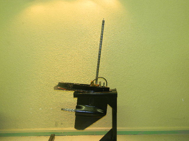 Mercury Lower Unit 1987-1997 40 HP 4 Cylinder Great Unit