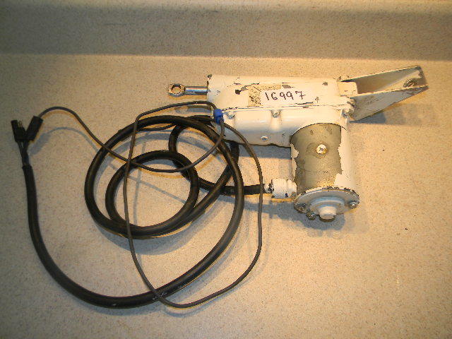 Johnson Evinrude Power Tilt Assembly 1982-1998 20 25 28 30 40 48 50 60 75 HP