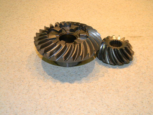 Johnson Evinrude Forward & Pinion Gear Assy 435020 1992-2001 150 175 200 225 HP