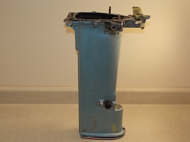 Johnson Evinrude Exhaust Housing Long Shaft 20" 395155 1985-1988 20 25 30 35 HP