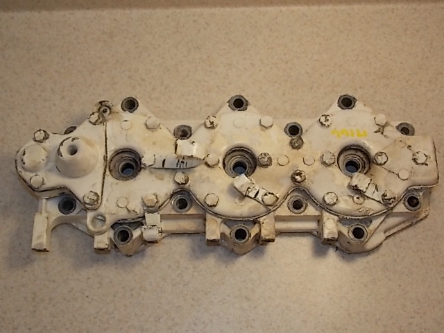 Johnson Evinrude Port Cylinder Head Cover 325556 1980-1983 150 175 200 235 HP