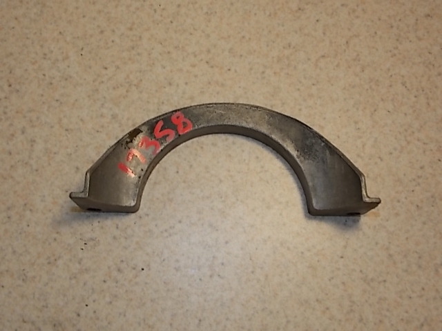 314100 Johnson Evinrude 1971 & 1973 Support Bracket 40 60 HP
