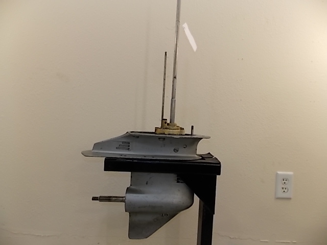 Johnson Evinrude Lower Unit 1976-1979 35 HP