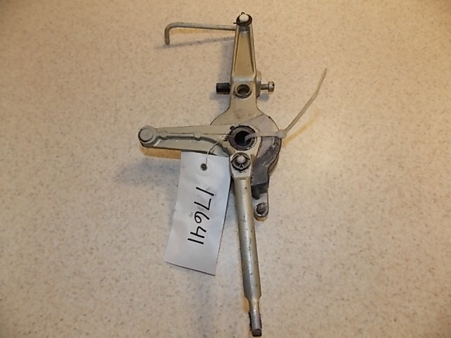318561 Johnson Evinrude 1973-1986 Spark Advance Lever 85-140 HP