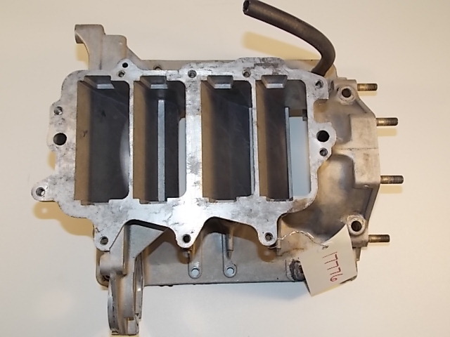 379629 382711 Johnson Evinrude OMC 1964 Powerhead Front Half Only 100 HP