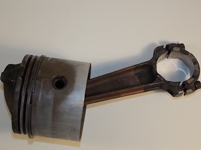 Johnson Evinrude OMC 1964 90 HP Piston and Connecting Rod 385292 378260