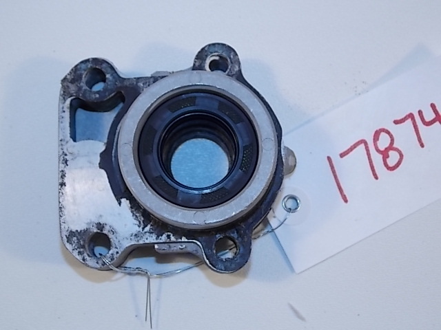 Yamaha Water Pump Housing 688-44341-00-94 1984 - 2006 70 75 80 85 90 100HP