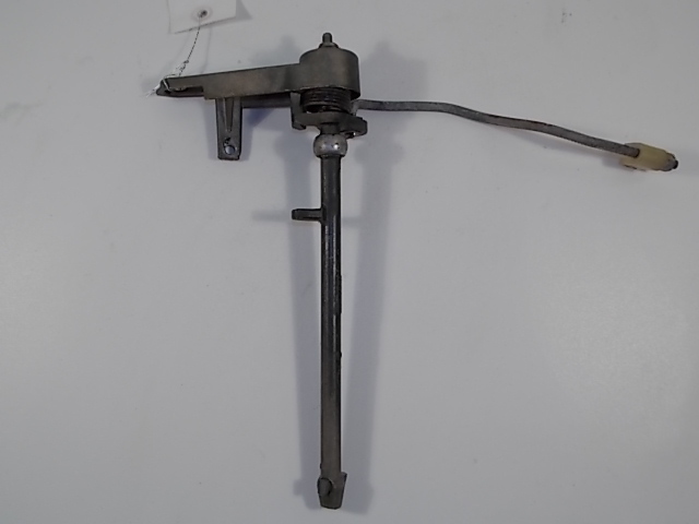 Johnson Evinrude Control Throttle Shaft 313717 1968 65 85 HP