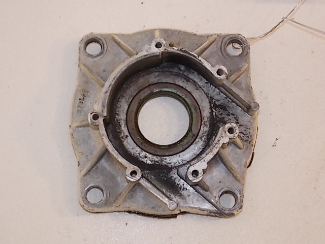 Chrysler Crankshaft Bearing Cage 817785A2 FA373144 1975-1984 70-140 HP