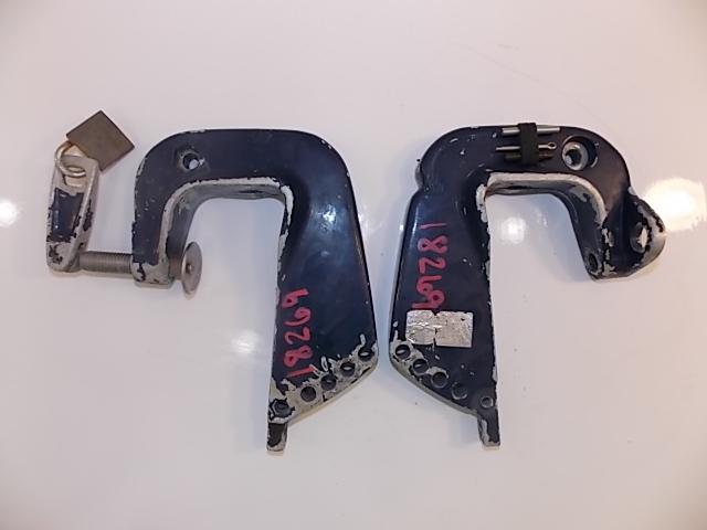 1997 & Older Honda Stern Bracket Set 50310-881-000ZA 50300-881-000ZA 7.5 10 HP