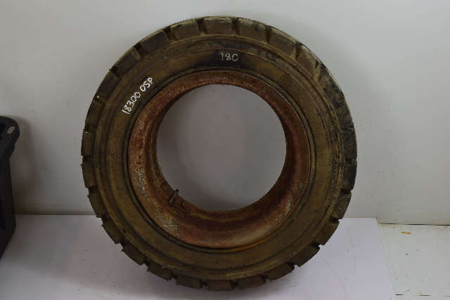 Super Sidewall 7.00 x 15  Forklift Tire 14 Ply Rating - Nylon Tubing - 7.00-15