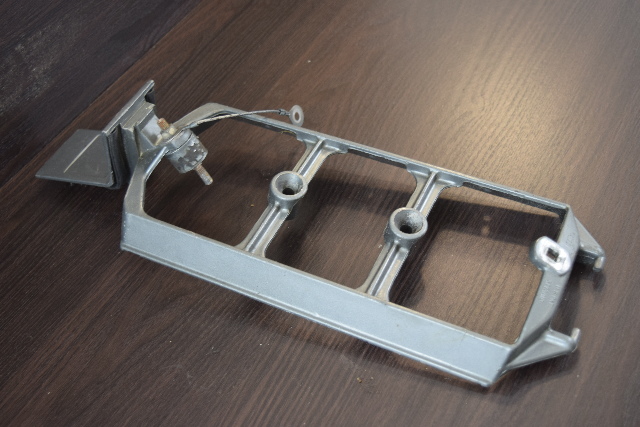 74510A2 Mercury 1973-80 Rear Cowl Support Bracket 50 60 65 70 HP 3 Cylinder