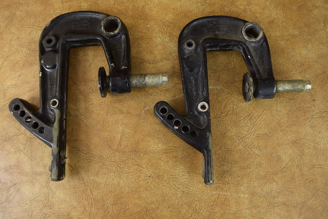 Mercury & Mariner Transom Bracket Set  8796A1 8796A2 1984-1994 18 20 25 HP