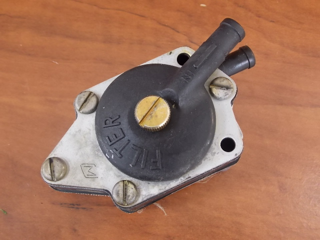 1977-1983 Johnson Evinrude Fuel Pump 388268 85 90 100 115 140 HP