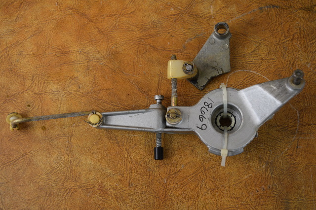 Johnson Evinrude Spark Advance & Throttle Assyembly 318561 387956 1978-85 85-140
