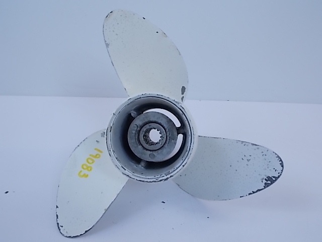 OMC Johnson Evinrude Propeller 13-1/4 x 17 1968-1984 50 55 60 65 70-140HP 382764