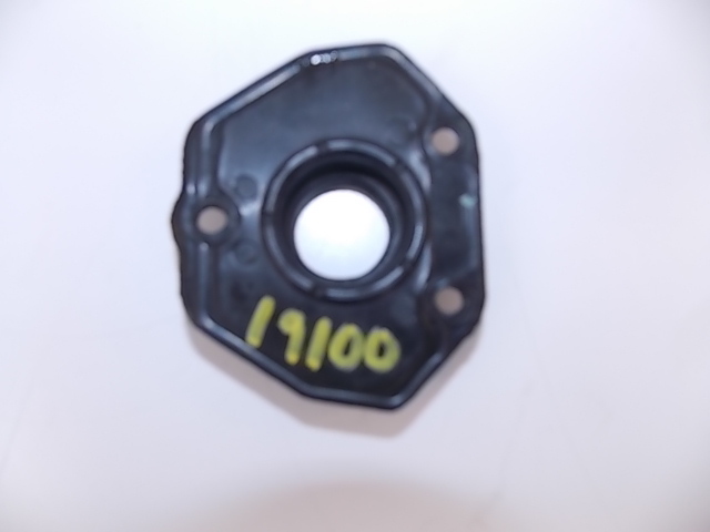 18221-881-000 Honda Pre 1997 Exhaust Plate 7.5 9.9 HP