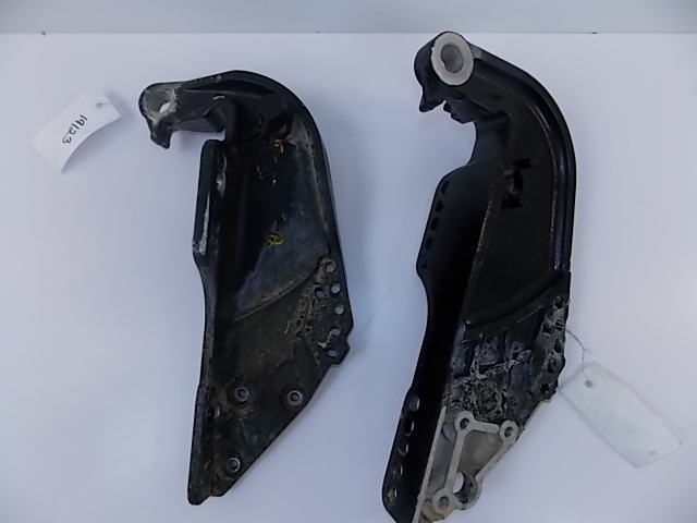 822866A1 822865F2 Mercury 1989-2006 Clamp Bracket Set 30 40 45 50 55 60 HP