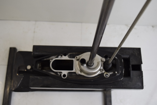 Mercury Lower Unit Long 2 Cylinder  1995-2006 20 25 HP OPENED & INSPECTED!