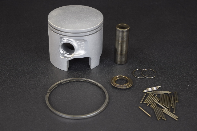 858295T1 Mercury Mariner 1999-2006 Piston Starboard Standard 200 225 250 HP