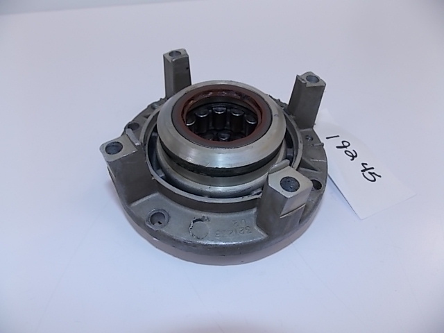 1980-1988 Johnson Evinrude Crankcase Head 321238 0321238 85-235 HP