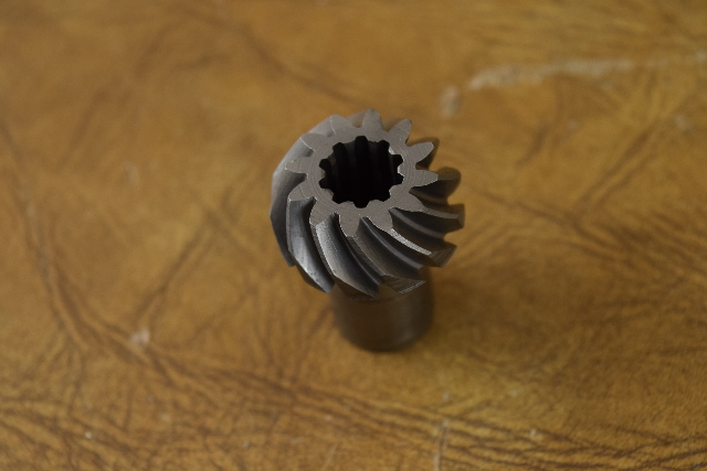 Johnson Evinrude Driveshaft Pinion Gear 322341 318862 321454 1974-1992 9.9 15 HP