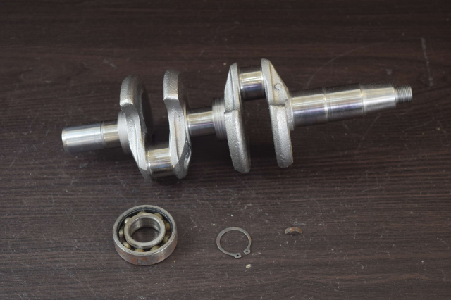 323000 Johnson Evinrude 1978-92 Crankshaft Assembly 20 25 28 30 35 HP POLISHED