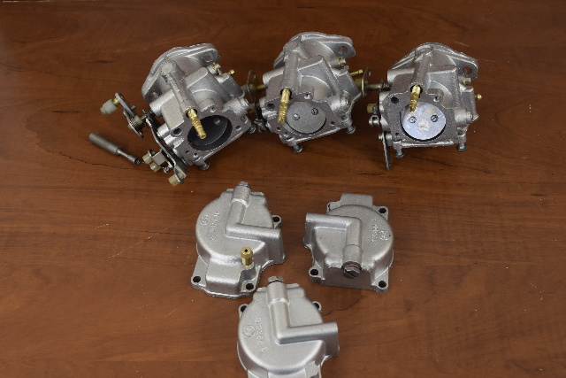 REFURBISHED! 1972 Johnson Evinrude Carburetor Set 385423 385424 C# 315082 65 HP