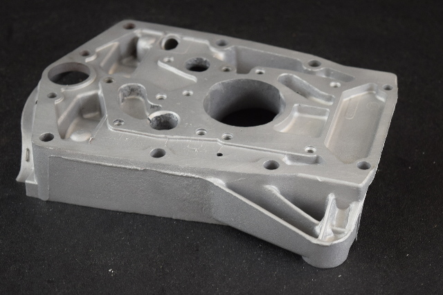 313403 Johnson Evinrude 1968-1971 Adapter Exhaust Housing 55 60 HP