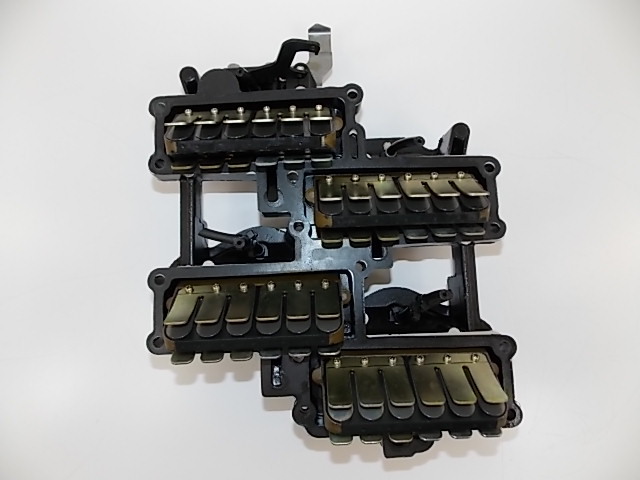 439769 5000323 Evinrude 1999-2005 Upper Intake Manifold W/ Reeds 200 225 250 HP