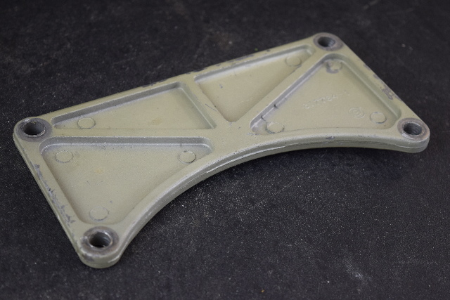 317784 Johnson Evinrude 1973-1977 Stern Bracket Plate 65 70 75 85 115 135 HP