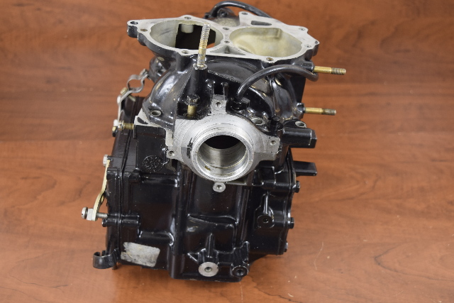 1993-2005 Johnson Evinrude Rebuildable Crankcase Powerhead 25 30 HP 2 Cylinder